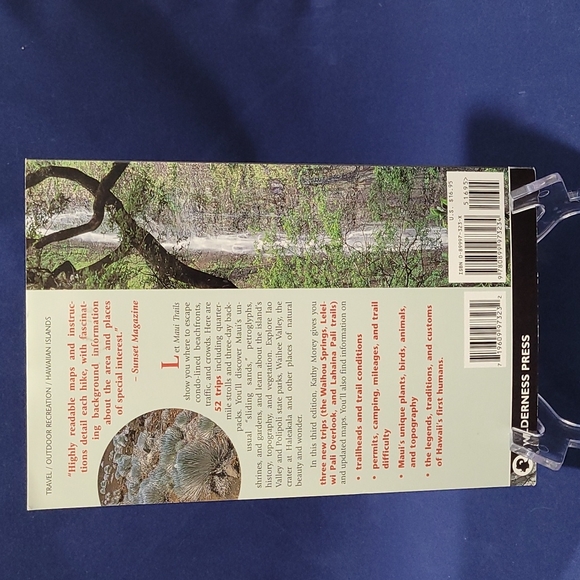 WILDERNESS PRESS | Maui Trails - Walks, Strolls and Treks on the Valley … - Picture 2 of 6